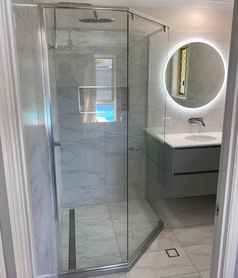 A Bathroom Glass Shower Screen