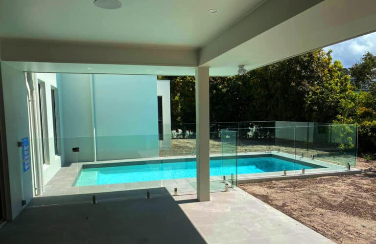 A High-quality Frameless Glass Pool Fence