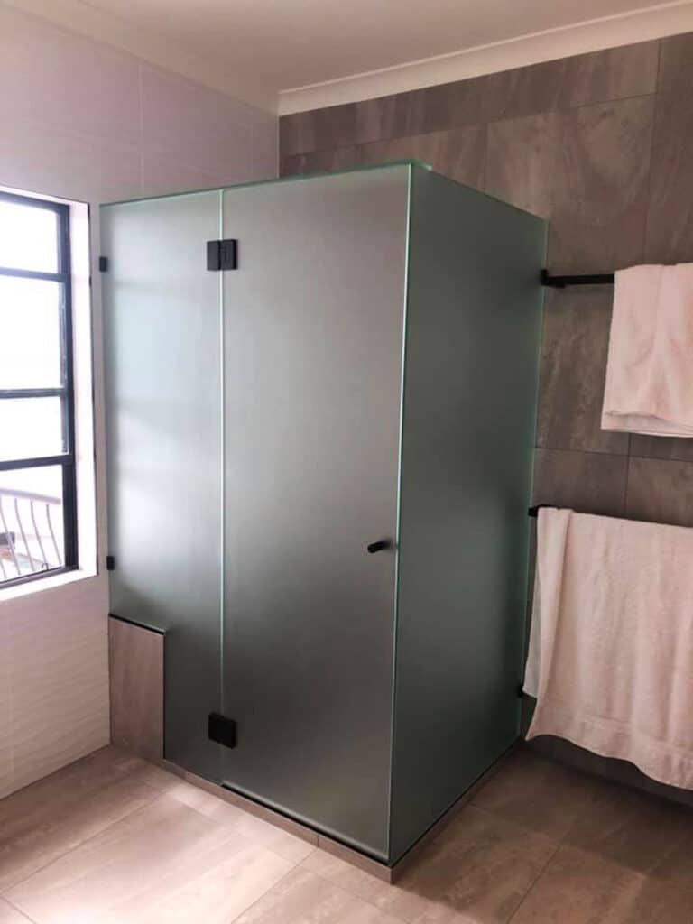 A Privacy Glass Shower